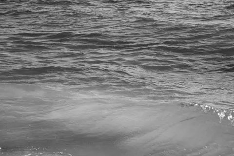 Wave Lines 4K Wallpaper · abstract · 3840×2560