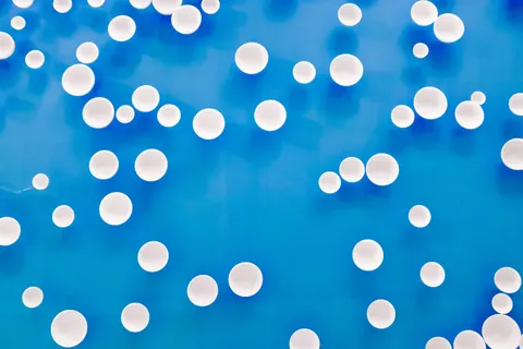 Oil Bubbles 4K Wallpaper · abstract · 3840×2560