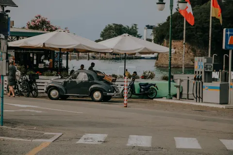 Classic Car 4K Wallpaper · cars · 3840×2560