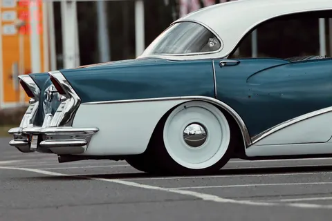 Classic Car 4K Wallpaper · cars · 3840×2560