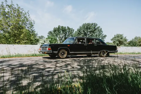 Classic Car 4K Wallpaper · cars · 3840×2560