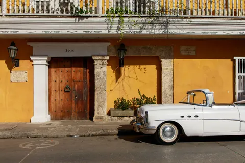 Classic Car 4K Wallpaper · cars · 3840×2560