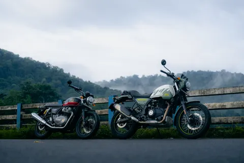 Motorcycle 4K Wallpaper · cars · 3840×2560