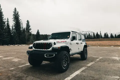 Off-Road 4K Wallpaper · cars · 3840×2561