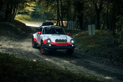 Off-Road 4K Wallpaper · cars · 3840×2560