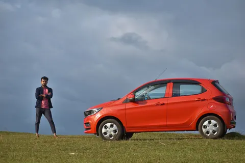 Electric Car 4K Wallpaper · cars · 3840×2560