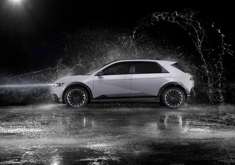 Electric Car 4K Wallpaper · cars · 3840×2706