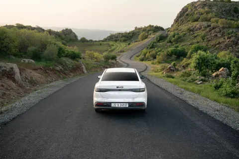 Electric Car 4K Wallpaper · cars · 3840×2560