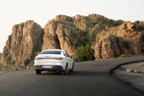 Electric Car 4K Wallpaper · cars · 3840×2560