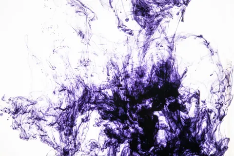 水中墨迹 4K壁纸 · abstract · 3840×2560