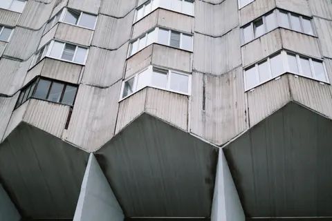 Concrete 4K Wallpaper · minimal · 3840×2560