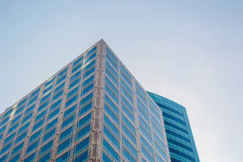 Обои Стеклянная башня 4K · architecture · 3840×2553