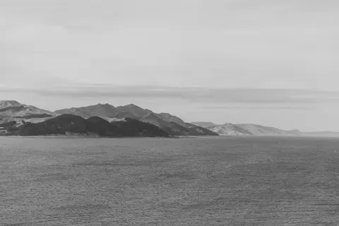 Still Water 4K Wallpaper · minimal · 3840×2560