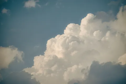 Pastel Clouds 4K Wallpaper · minimal · 3840×2560