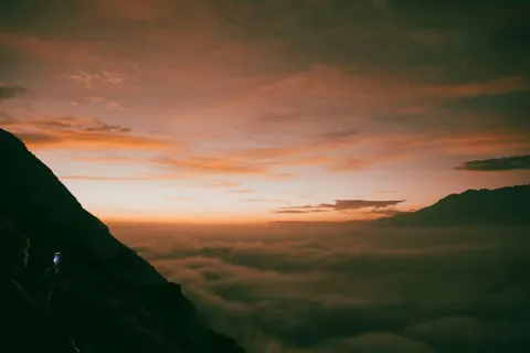 Pastel Clouds 4K Wallpaper · minimal · 3840×2560