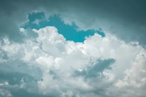 Pastel Clouds 4K Wallpaper · minimal · 3840×2555