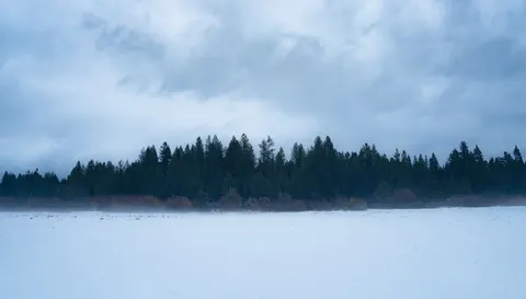 Snow Field 4K Wallpaper · minimal · 3840×2183