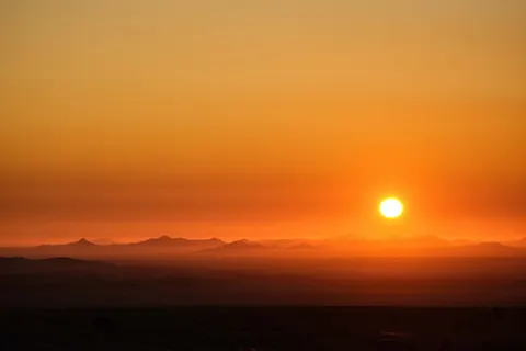 Dune Sunset 4K Wallpaper · minimal · 3840×2560