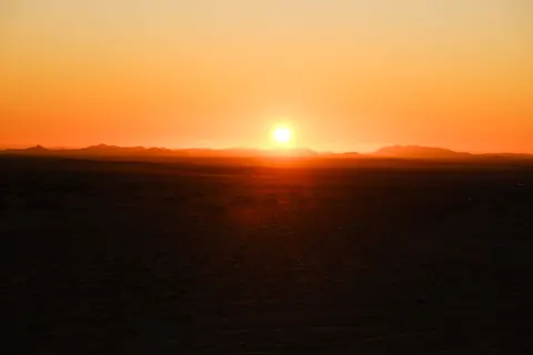 Dune Sunset 4K Wallpaper · minimal · 3840×2560