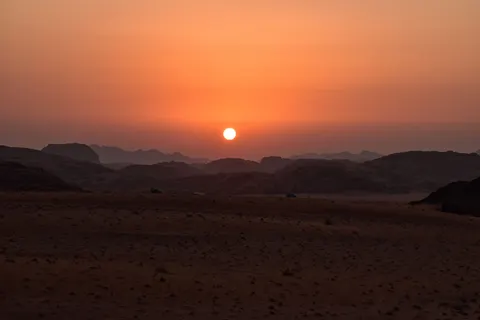 Dune Sunset 4K Wallpaper · minimal · 3840×2560