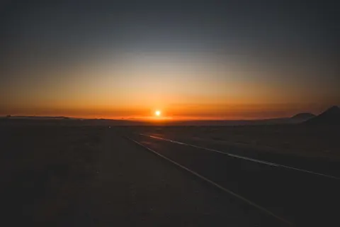 Dune Sunset 4K Wallpaper · minimal · 3840×2560