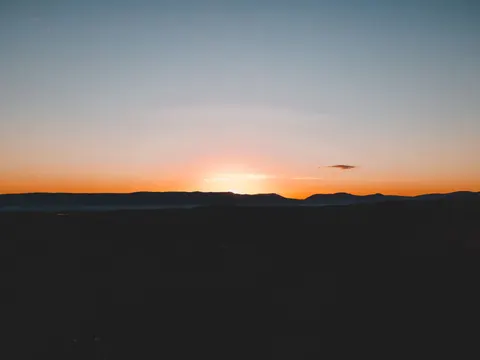 Dune Sunset 4K Wallpaper · minimal · 3840×2880