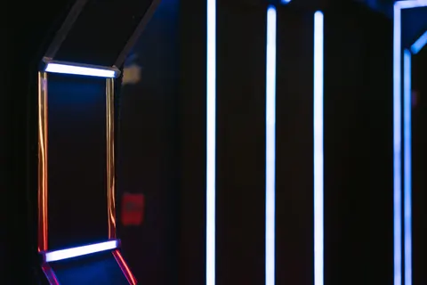 Neon Abstract 4K Wallpaper · abstract · 3840×2560