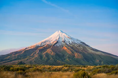 Mount Fuji 4K Wallpaper · mountains · 3840×2561