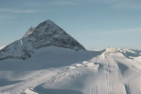 والپیپر کوهستان با کیفیت 4K · mountains · 3840×2560