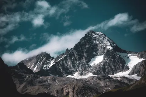 Matterhorn 4K Wallpaper · mountains · 3840×2553