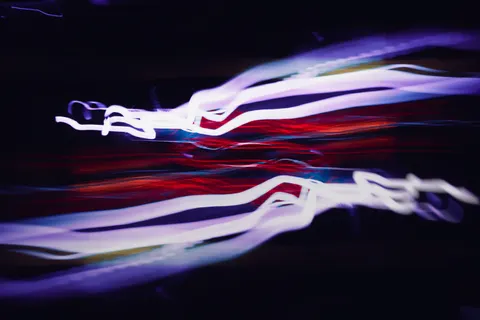 霓虹抽象 4K壁纸 · abstract · 3840×2560