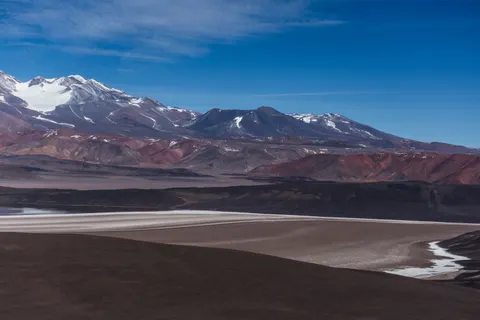 The Andes 4K Wallpaper · mountains · 3840×2560