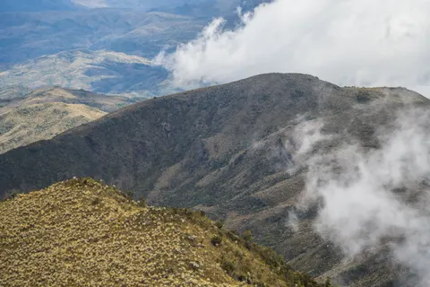 The Andes 4K Wallpaper · mountains · 3840×2560