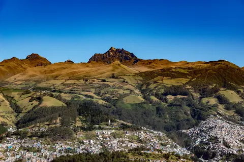 The Andes 4K Wallpaper · mountains · 3840×2563