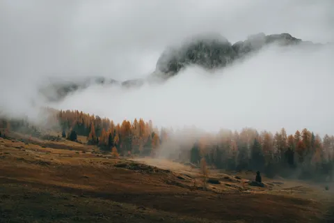 Foggy Valley 4K Wallpaper · mountains · 3840×2560