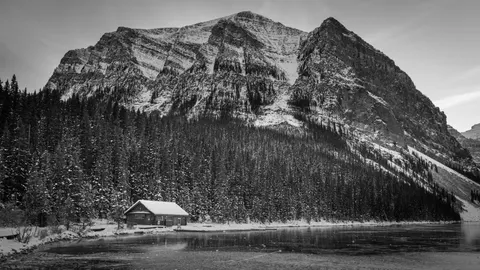 Mountain Cabin 4K Wallpaper · mountains · 3840×2159