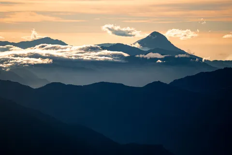 Mountain Panorama 4K Wallpaper · mountains · 3840×2560