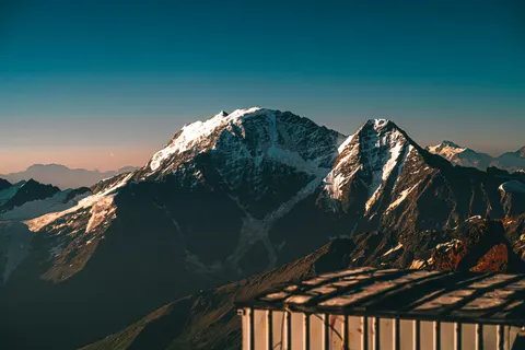 والپیپر کوهستان با کیفیت 4K · mountains · 3840×2560