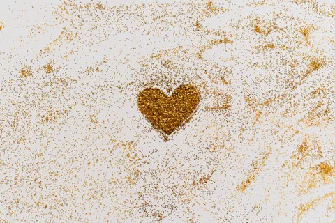 Liquid Gold 4K Wallpaper · abstract · 3840×2560