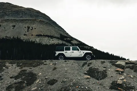Off-Road 4K Wallpaper · cars · 3840×2561