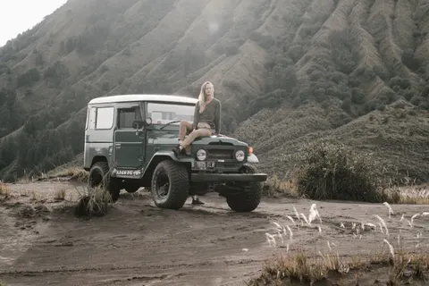 Off-Road 4K Wallpaper · cars · 3840×2561