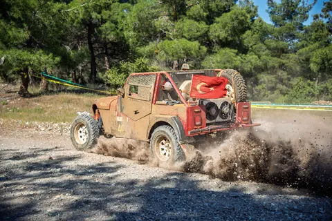 Off-Road 4K Wallpaper · cars · 3840×2563