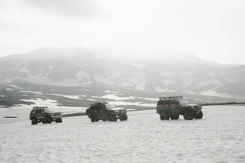 Off-Road 4K Wallpaper · cars · 3840×2561