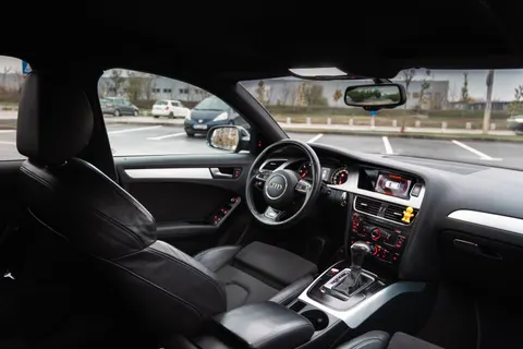 Car Interior 4K Wallpaper · cars · 3840×2560