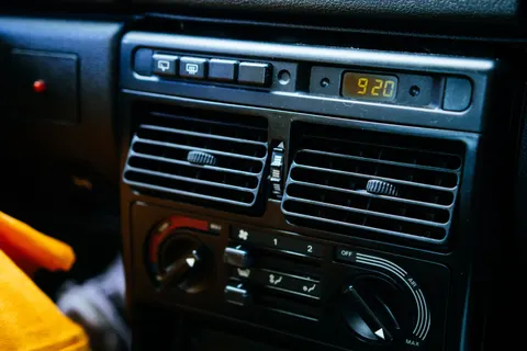 Car Interior 4K Wallpaper · cars · 3840×2560