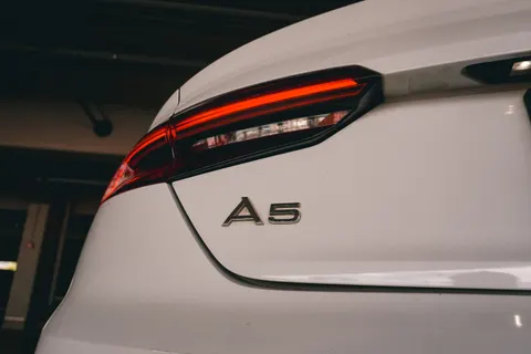 Electric Car 4K Wallpaper · cars · 3840×2560