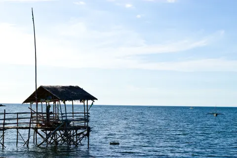 Still Water 4K Wallpaper · minimal · 3840×2562