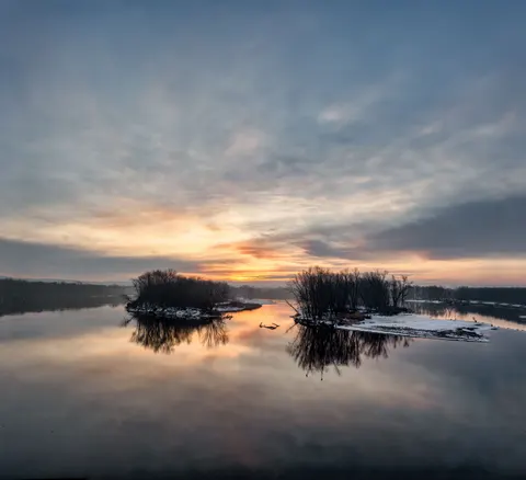 Still Water 4K Wallpaper · minimal · 3840×3504