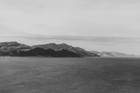 Still Water 4K Wallpaper · minimal · 3840×2560