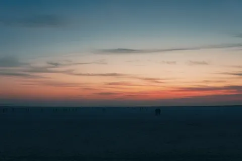 Dune Sunset 4K Wallpaper · minimal · 3840×2560